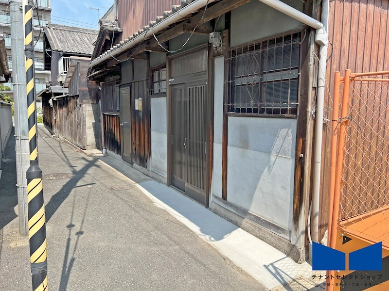 貸店舗・事務所　八尾市 東本町２丁目　広さ延べ約２４坪　一戸建て　東本町二丁目テナント　※飲食店相談可 その他