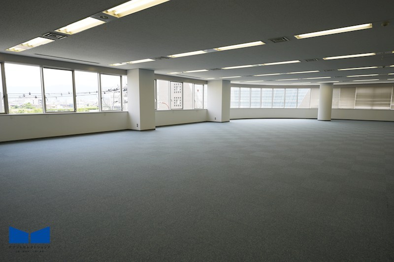 貸店舗・事務所　八尾市 若林町１丁目　広さ約１０８坪　EVあり　八尾南駅前ビル その他