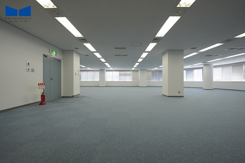 貸店舗・事務所　八尾市 若林町１丁目　広さ約１０８坪　EVあり　八尾南駅前ビル その他
