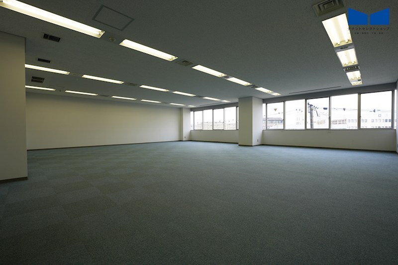 貸店舗・事務所　八尾市 若林町１丁目　広さ約３８坪　EVあり　八尾南駅前ビル ベッドルーム