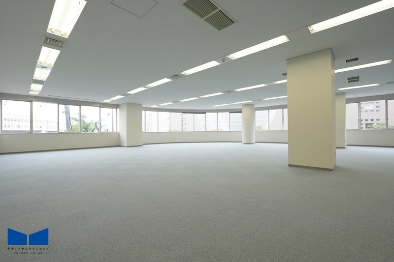 貸店舗・事務所　八尾市 若林町１丁目　広さ約６９坪　EVあり　八尾南駅前ビル その他