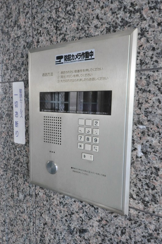 貸店舗・事務所　八尾市 明美町２丁目 　広さ約１７坪　路面店　コンソートONE セキュリティ
