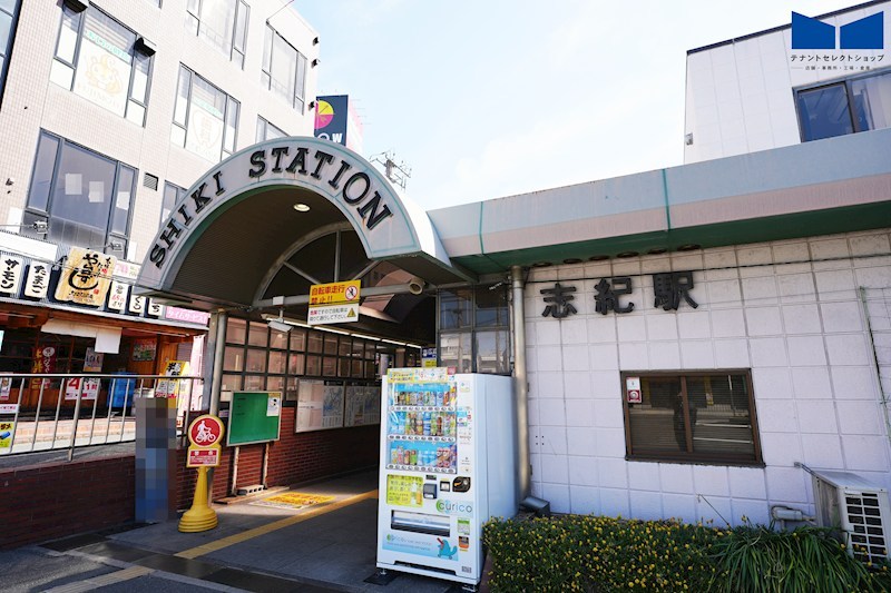 貸店舗・事務所　八尾市 志紀町３丁目　広さ約１１坪　角区画　EVあり　松井志紀駅ビル その他
