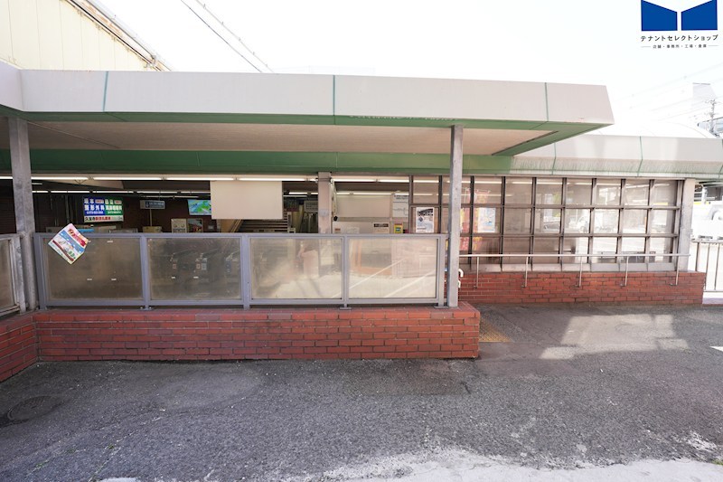 貸店舗・事務所　八尾市 志紀町３丁目　広さ約１１坪　角区画　EVあり　松井志紀駅ビル その他