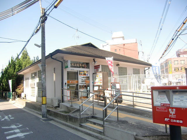 貸店舗・事務所　八尾市 志紀町３丁目　広さ約１１坪　角区画　EVあり　松井志紀駅ビル 郵便局