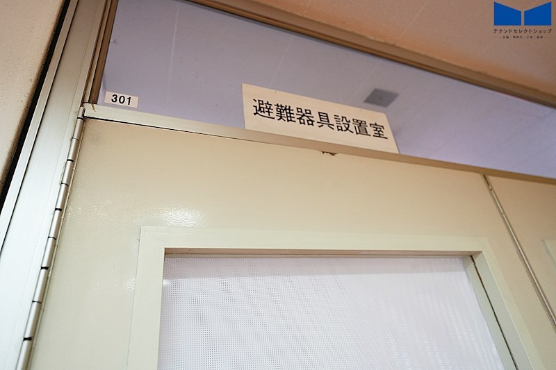 貸店舗・事務所　八尾市 志紀町３丁目　広さ約１３坪　EVあり　松井志紀駅ビル その他