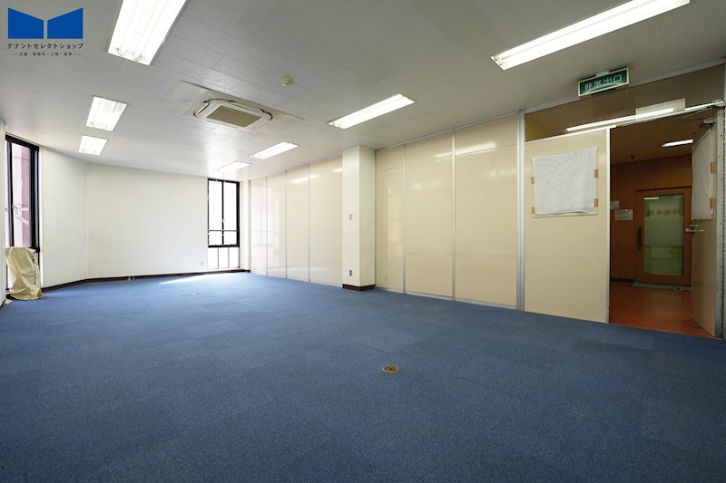貸店舗・事務所　八尾市 志紀町３丁目　広さ約１３坪　EVあり　松井志紀駅ビル その他