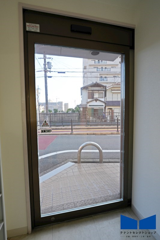 貸店舗・事務所　八尾市 天王寺屋５丁目　広さ延べ約６７坪　一棟貸（教室仕様）　第一種住居地域 その他