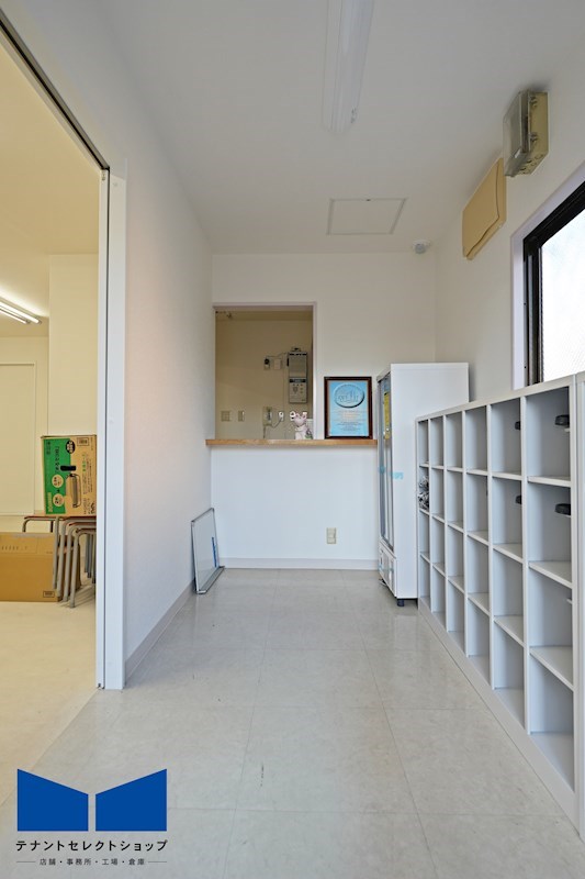 貸店舗・事務所　八尾市 天王寺屋５丁目　広さ延べ約６７坪　一棟貸（教室仕様）　第一種住居地域 その他