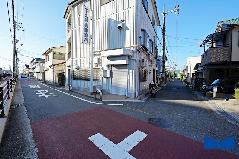 貸店舗・事務所　八尾市 天王寺屋５丁目　広さ延べ約６７坪　一棟貸（教室仕様）　第一種住居地域 その他