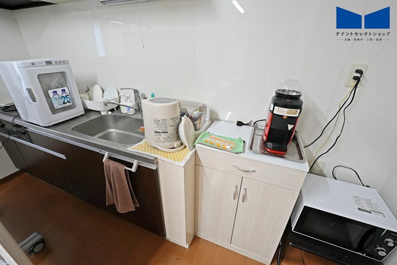 貸店舗・事務所　八尾市 天王寺屋５丁目　広さ延べ約６７坪　一棟貸（教室仕様）　第一種住居地域 その他