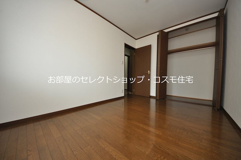 ヴィラサルーテ ベッドルーム