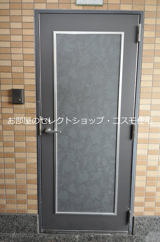 ヴィラサルーテ 玄関