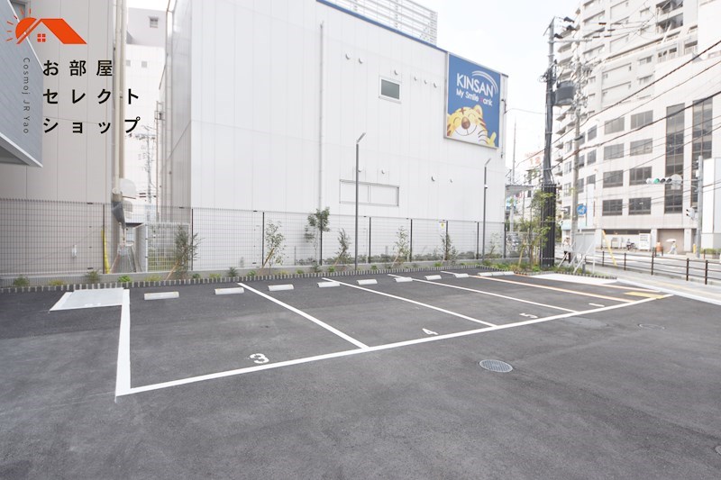 エステムコート大阪プリューム(近鉄八尾駅前) 駐車場
