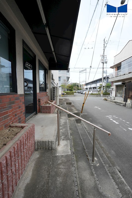 貸店舗・事務所　八尾市 東山本新町２丁目　広さ約１２坪　飲食不可　東山本ハイツ その他