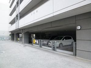 エスリード八尾光町  駐車場