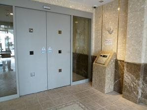 エスリード八尾光町  エントランス