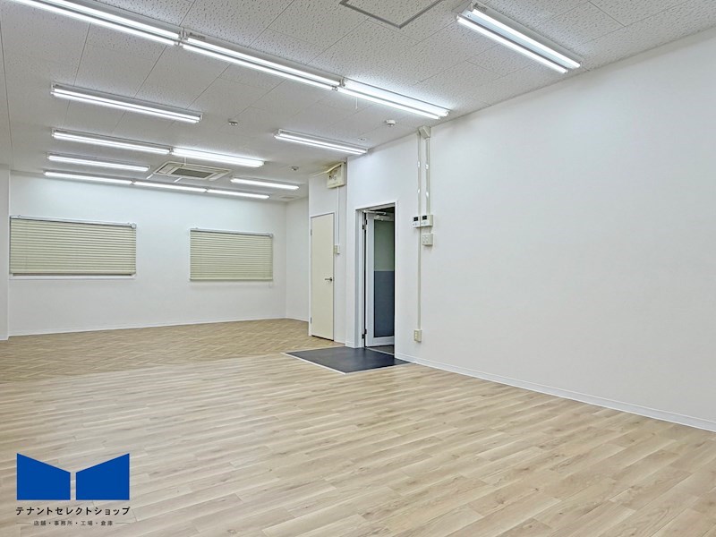 貸店舗・事務所　八尾市 本町２丁目　広さ約１３坪　本町つばきビル その他