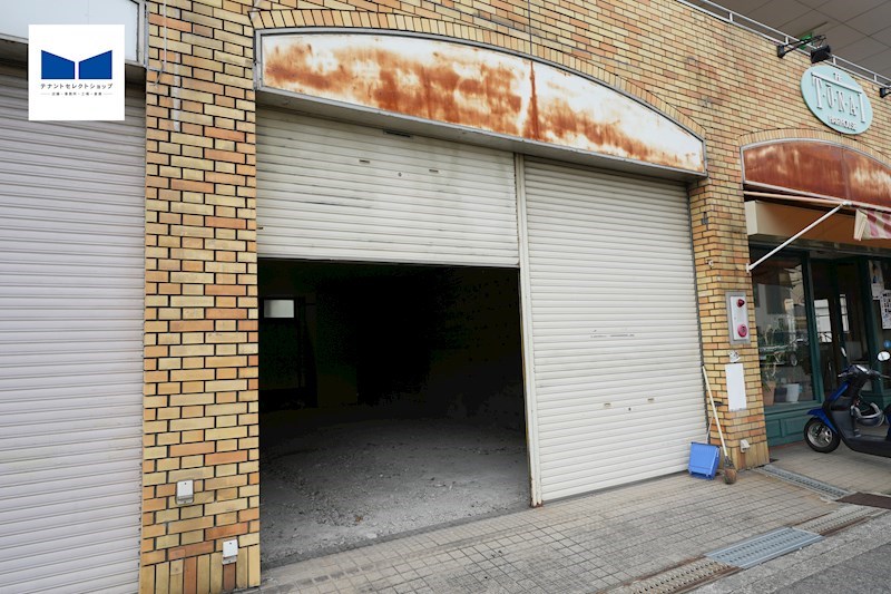 貸店舗・事務所　八尾市 小阪合町３丁目　広さ約２０坪　ロードサイド　スケルトン渡し　ヤスクニビル その他
