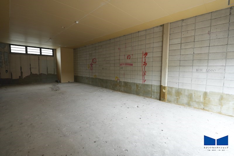 貸店舗・事務所　八尾市 小阪合町３丁目　広さ約２０坪　ロードサイド　スケルトン渡し　ヤスクニビル その他