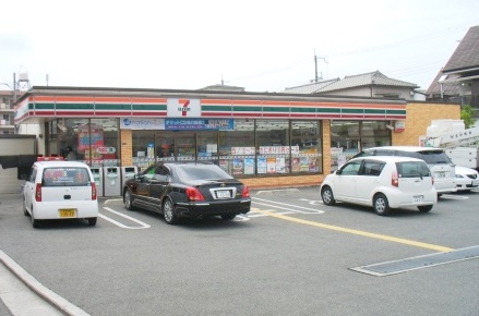 西山本町5丁目５DK戸建て コンビニ