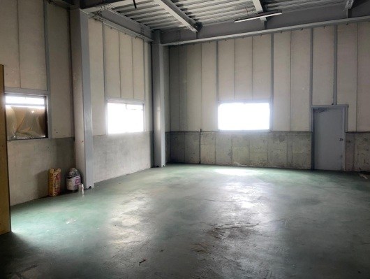 貸工場・倉庫　八尾市 太田新町７丁目　広さ延べ約９６坪　大型リフトあり　準工業地域　太田新町７丁目工場 リビング
