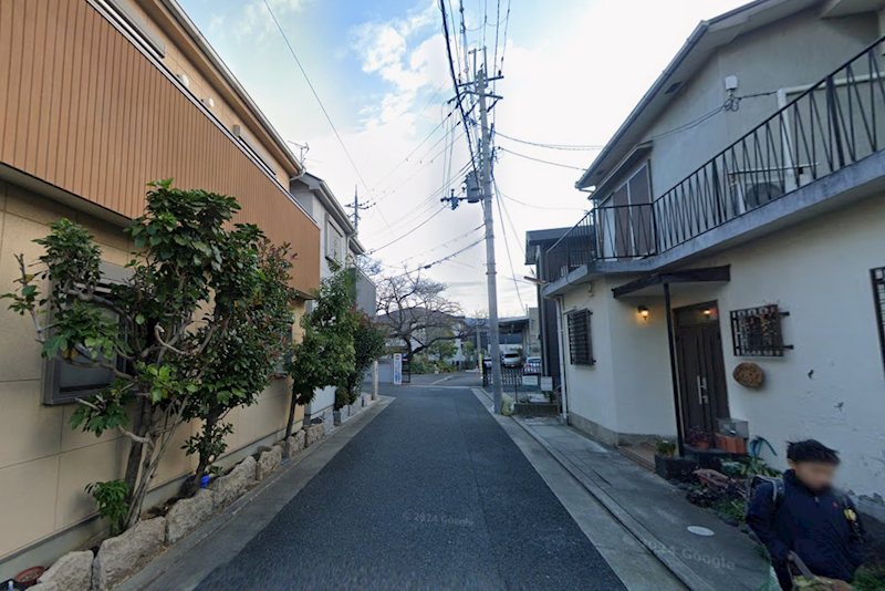 貸店舗・事務所　八尾市 南本町２丁目　広さ延べ約３５坪　デイサービス利用可　一戸建 ベッドルーム