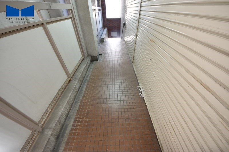 貸店舗・事務所　八尾市 北本町１丁目　広さ約１０坪　事務所跡　駅近　第一ヨーコービル ベッドルーム