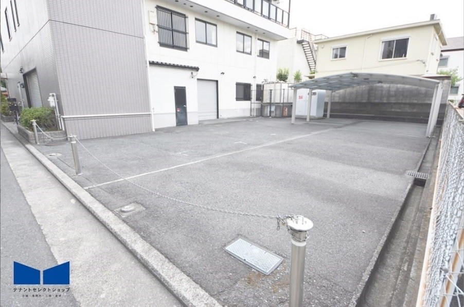 貸店舗・事務所　八尾市 光南町２丁目　広さ約５６坪　駐車場あり　飲食不可　分割可　DBビル その他
