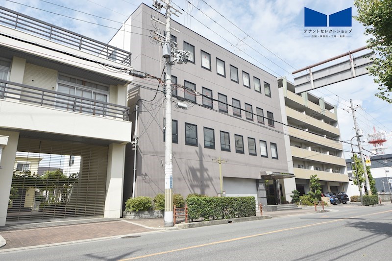 貸店舗・事務所　八尾市 光南町２丁目　広さ約５６坪　駐車場あり　飲食不可　分割可　DBビル その他