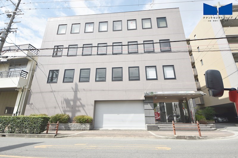 貸店舗・事務所　八尾市 光南町２丁目　広さ約５６坪　駐車場あり　飲食不可　分割可　DBビル その他