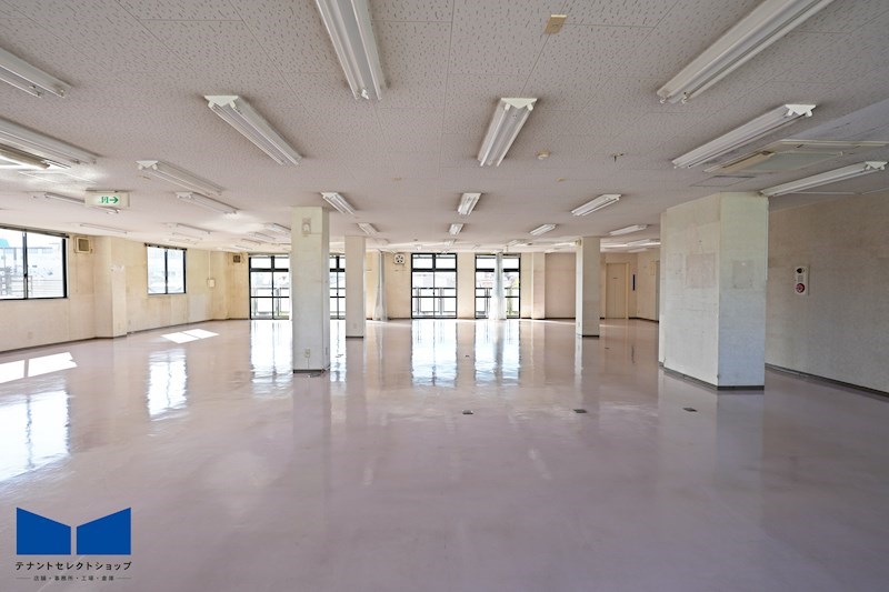 貸店舗・事務所　八尾市 光南町２丁目　広さ約５６坪　駐車場あり　飲食不可　分割可　DBビル キッチン