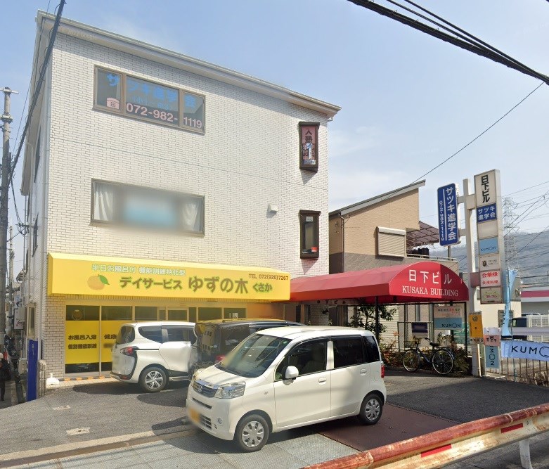 貸店舗・事務所　東大阪市 日下町４丁目　広さ約１８坪　業種相談可　日下ビル 玄関