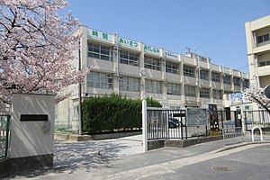 カーサ リバティバランス セカンド 中学校
