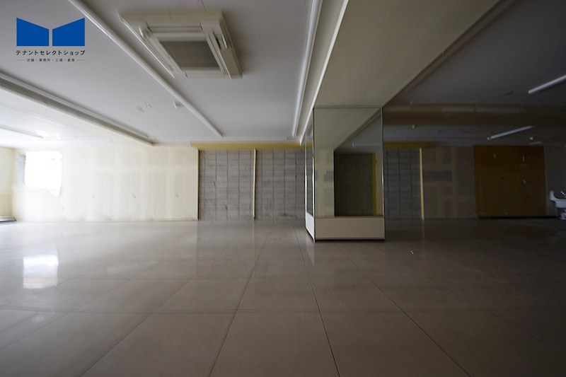貸店舗・事務所　八尾市 北本町２丁目　広さ約５０坪　コンビニ跡　北本町プラザⅠ 外観