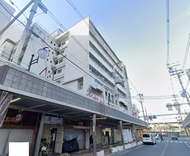貸店舗・事務所　東大阪市 小阪本町１丁目　広さ約２６坪　小阪ビル リビング