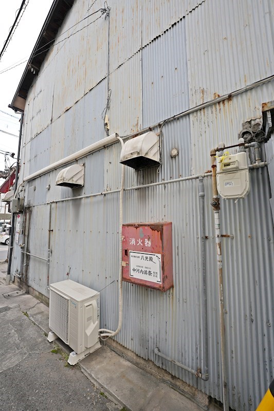 貸店舗・事務所　八尾市 陽光園２丁目　広さ延べ約１３坪　飲食店跡　路面店　角区画 その他