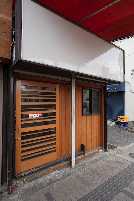 貸店舗・事務所　八尾市 陽光園２丁目　広さ延べ約１３坪　飲食店跡　路面店　角区画 その他