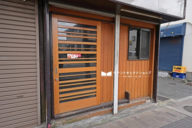 貸店舗・事務所　八尾市 陽光園２丁目　広さ延べ約１３坪　飲食店跡　路面店　角区画 その他