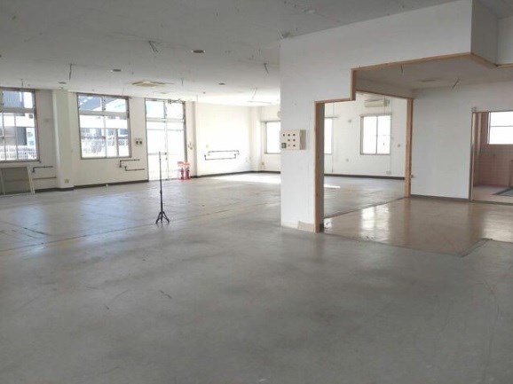 貸店舗・事務所　大阪市 平野区長吉六反１丁目　広さ延べ約197坪　デイサービス跡　駐車場9台付　一棟貸し 間取り