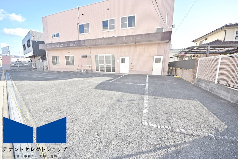 貸店舗・事務所　大阪市 平野区長吉六反１丁目　広さ延べ約197坪　デイサービス跡　駐車場9台付　一棟貸し その他