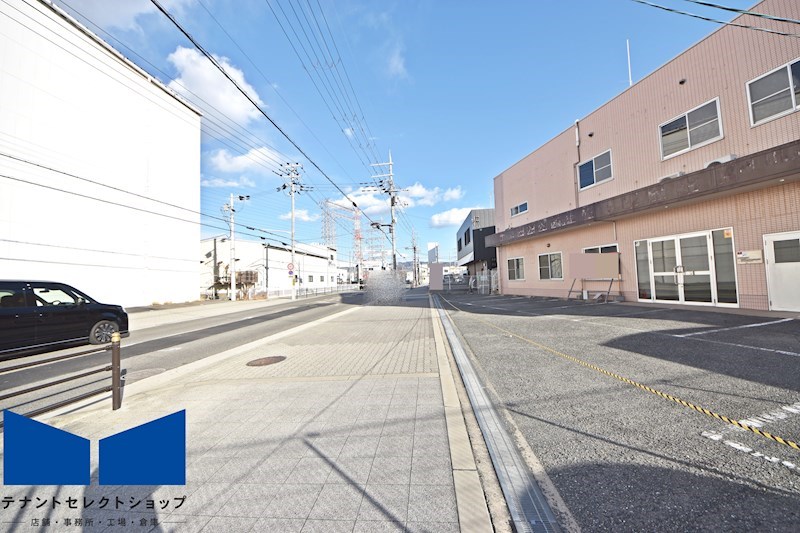貸店舗・事務所　大阪市 平野区長吉六反１丁目　広さ延べ約197坪　デイサービス跡　駐車場9台付　一棟貸し その他