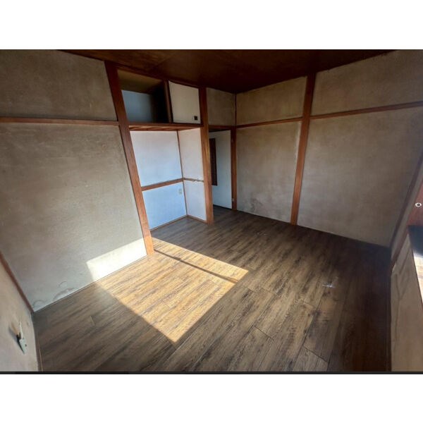 貸店舗・事務所　八尾市 山本町１丁目　広さ延べ約３７坪　１棟貸　重飲食相談可　スケルトン　西川ビル ベッドルーム