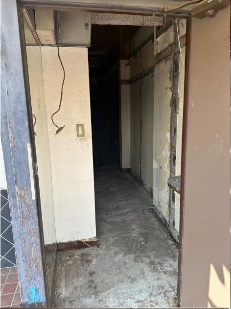 貸店舗・事務所　八尾市 西山本町６丁目　広さ約７坪　路面店　主要道路沿い　スケルトン　喜多ビル その他