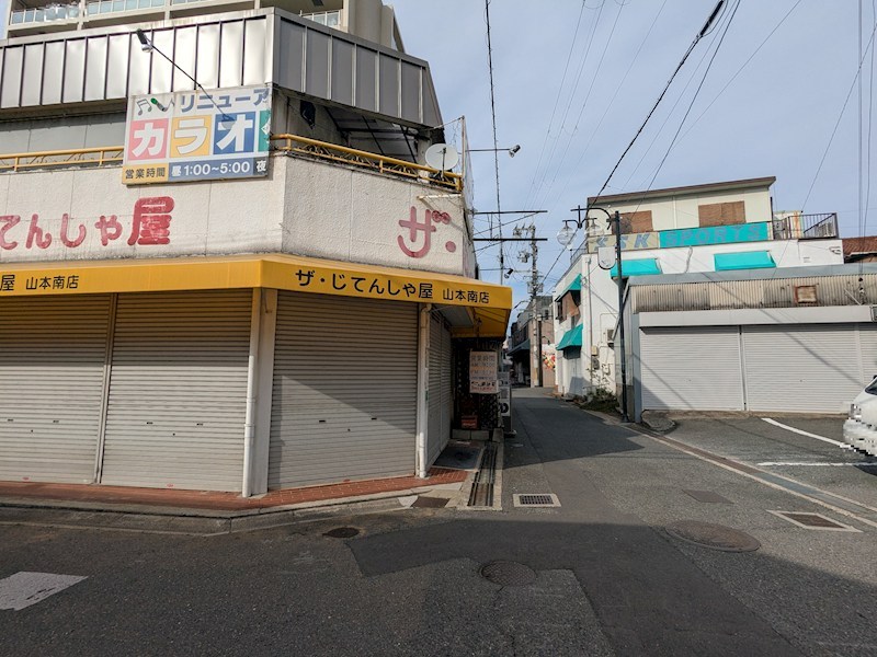 貸店舗・事務所　八尾市 山本町南１丁目　 広さ約１７坪　カラオケボックス跡　重飲食可　山下貸店舗 ベッドルーム