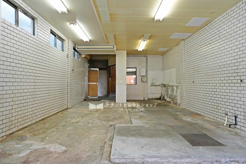 貸店舗・事務所　八尾市 本町４丁目　広さ延べ約３４坪　※飲食店可 リビング