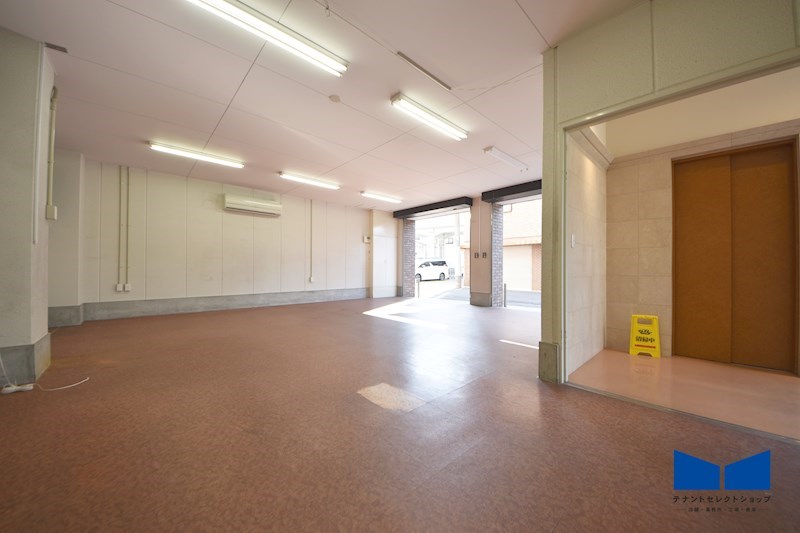 貸店舗・事務所　大阪市平野区 加美正覚寺４丁目　広さ16.6坪　EVあり　路面店　角区画　M’s平野ビル リビング