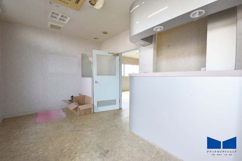貸店舗・事務所　大阪市平野区 加美北８丁目　広さ約１９坪　角部屋　駐車場空き有　都ハイツ リビング