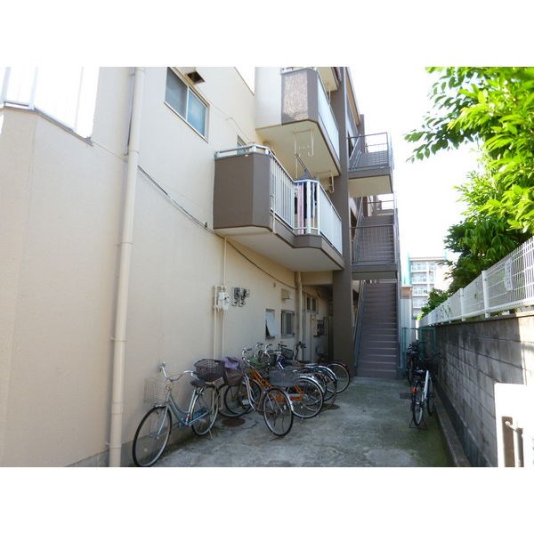 貸倉庫　大阪市 平野区　長吉長原１丁目　広さ約１５坪　トイレあり　辰野マンション その他