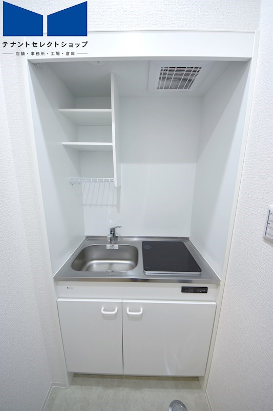 貸店舗・事務所　平野区本町5丁目　広さ約10坪　EVあり　トイレあり　ワンフロア貸し　 その他